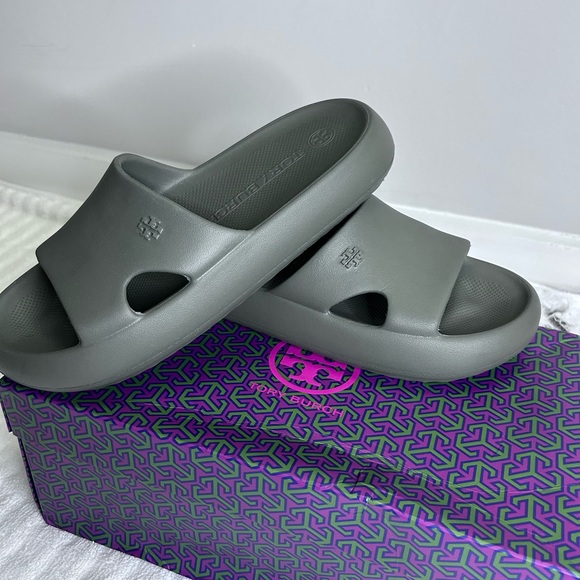 Tory Burch #8 - Picture 4 of 14